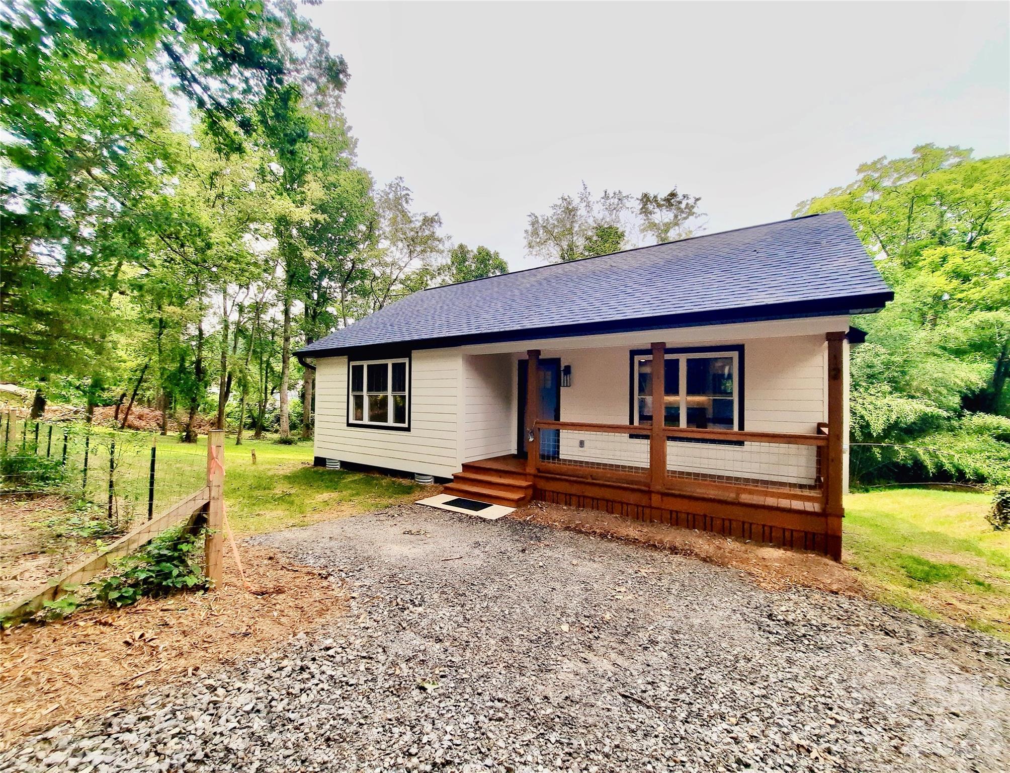 12 Overbrook Place