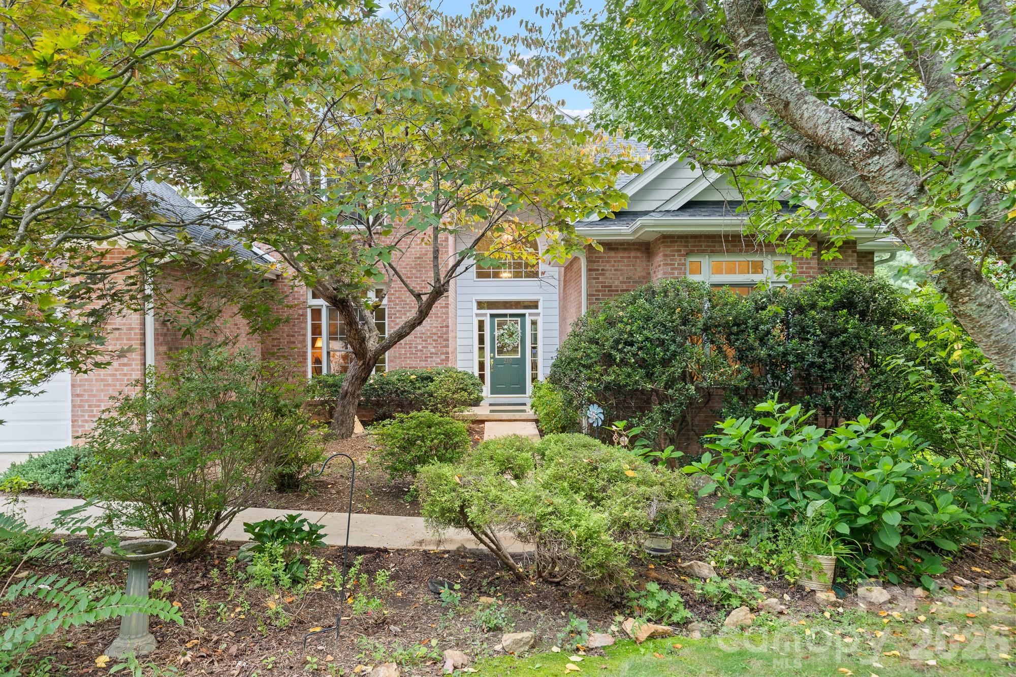 210 Clear Vista Circle