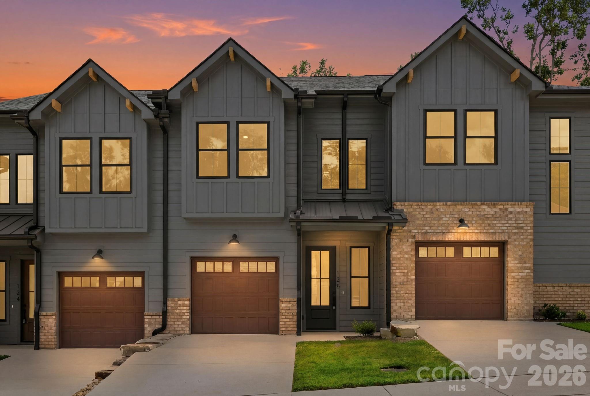 126 Collin Place Unit: 36