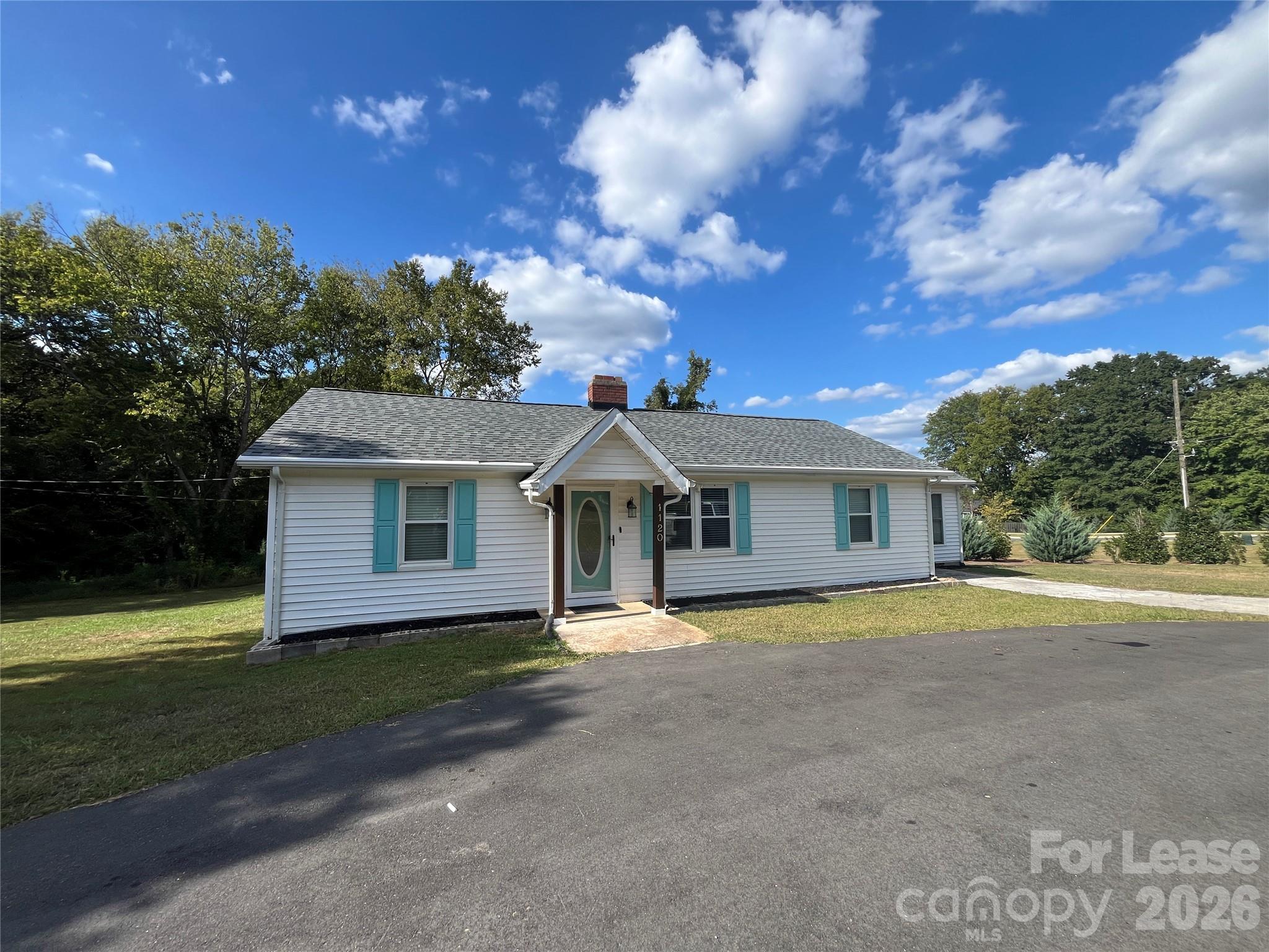 1120 Hensley Road W