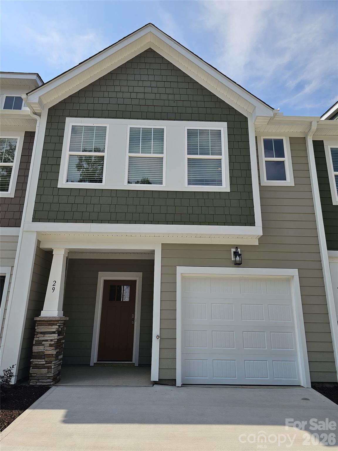 29 Oleetah Falls Way
