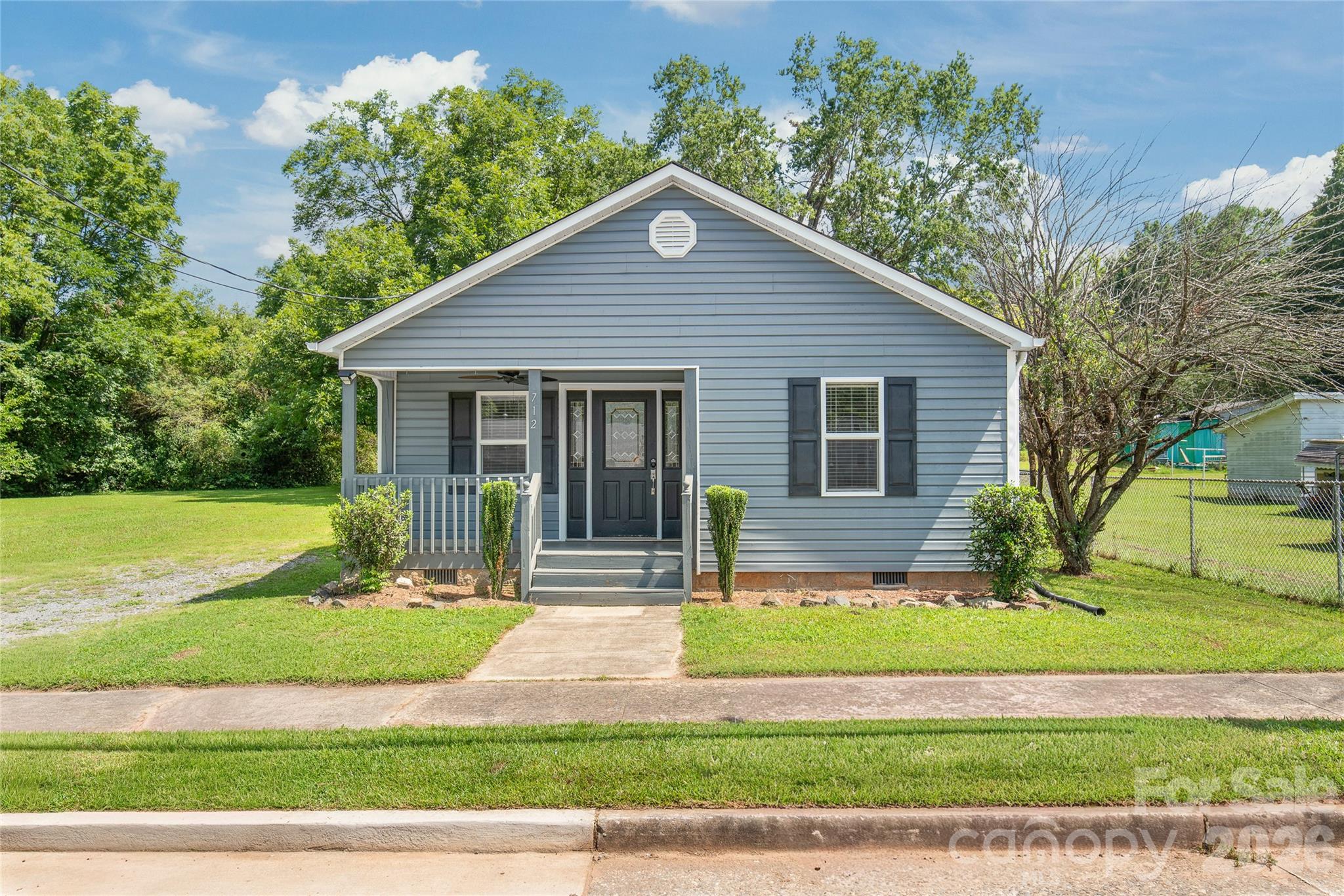 712 Cauthen Street