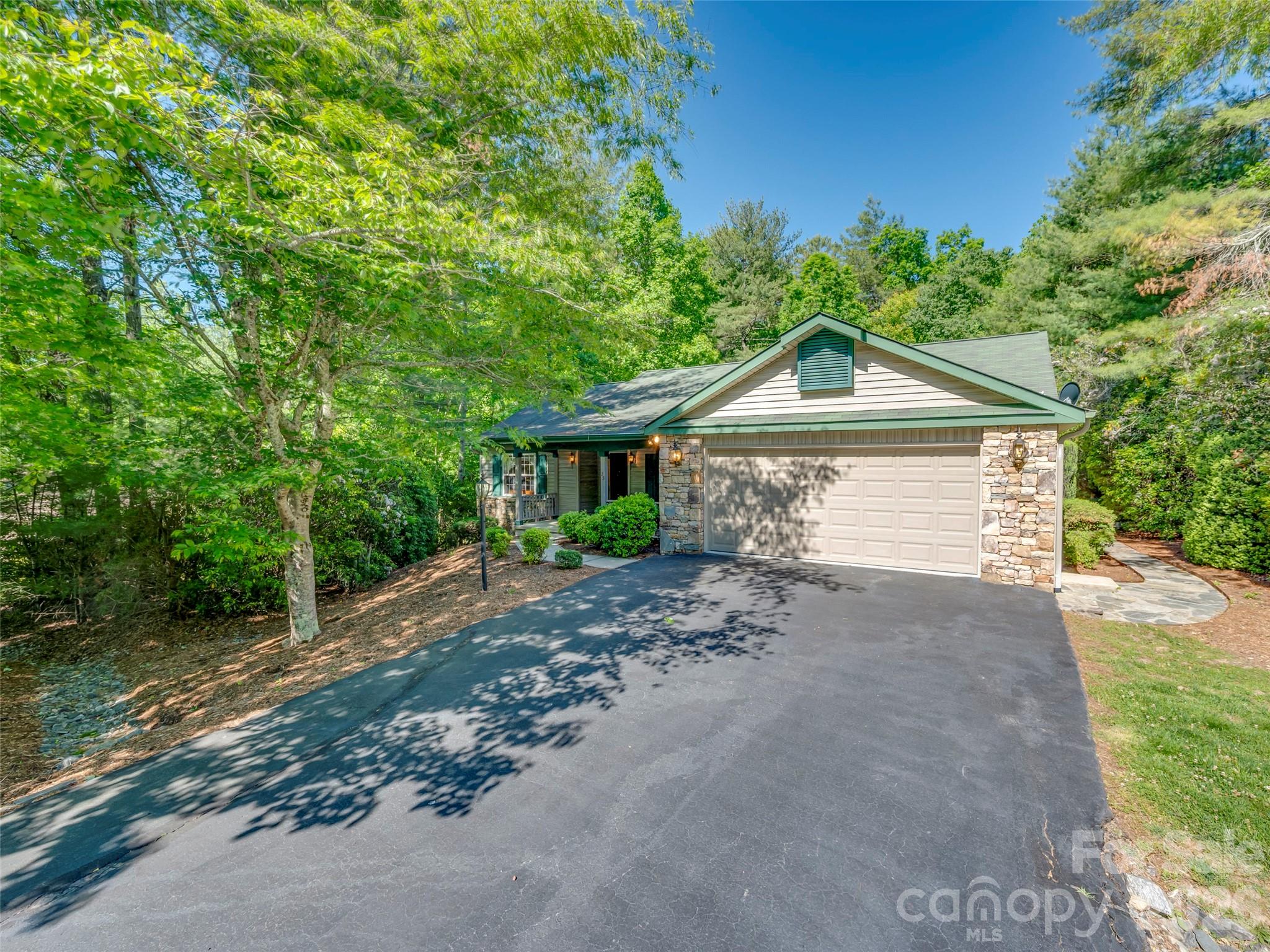 23 Tall Pines Road