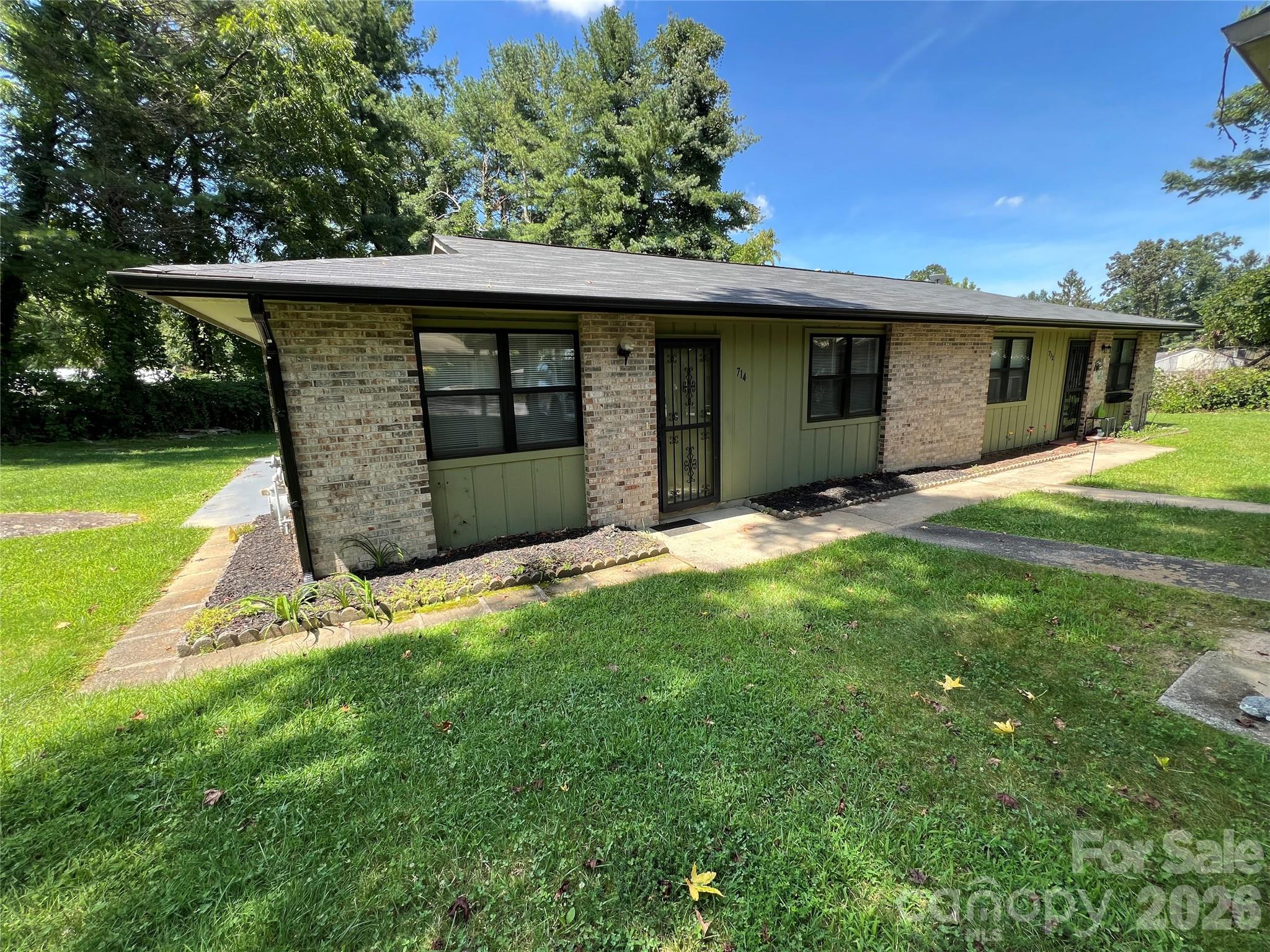 714 Farmington Circle