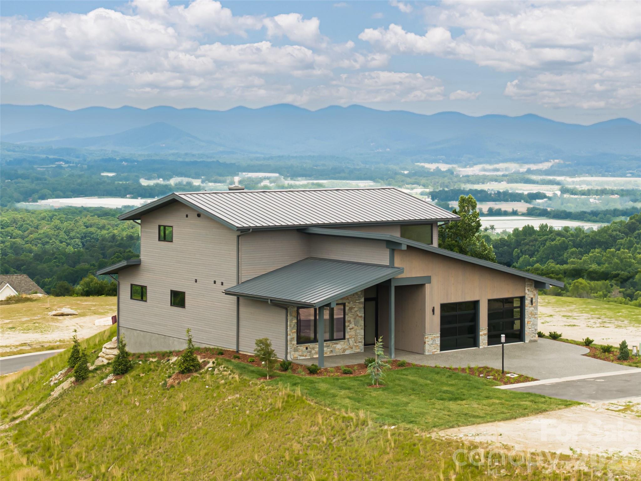 24 S Watchman Drive Unit: 10 & 11