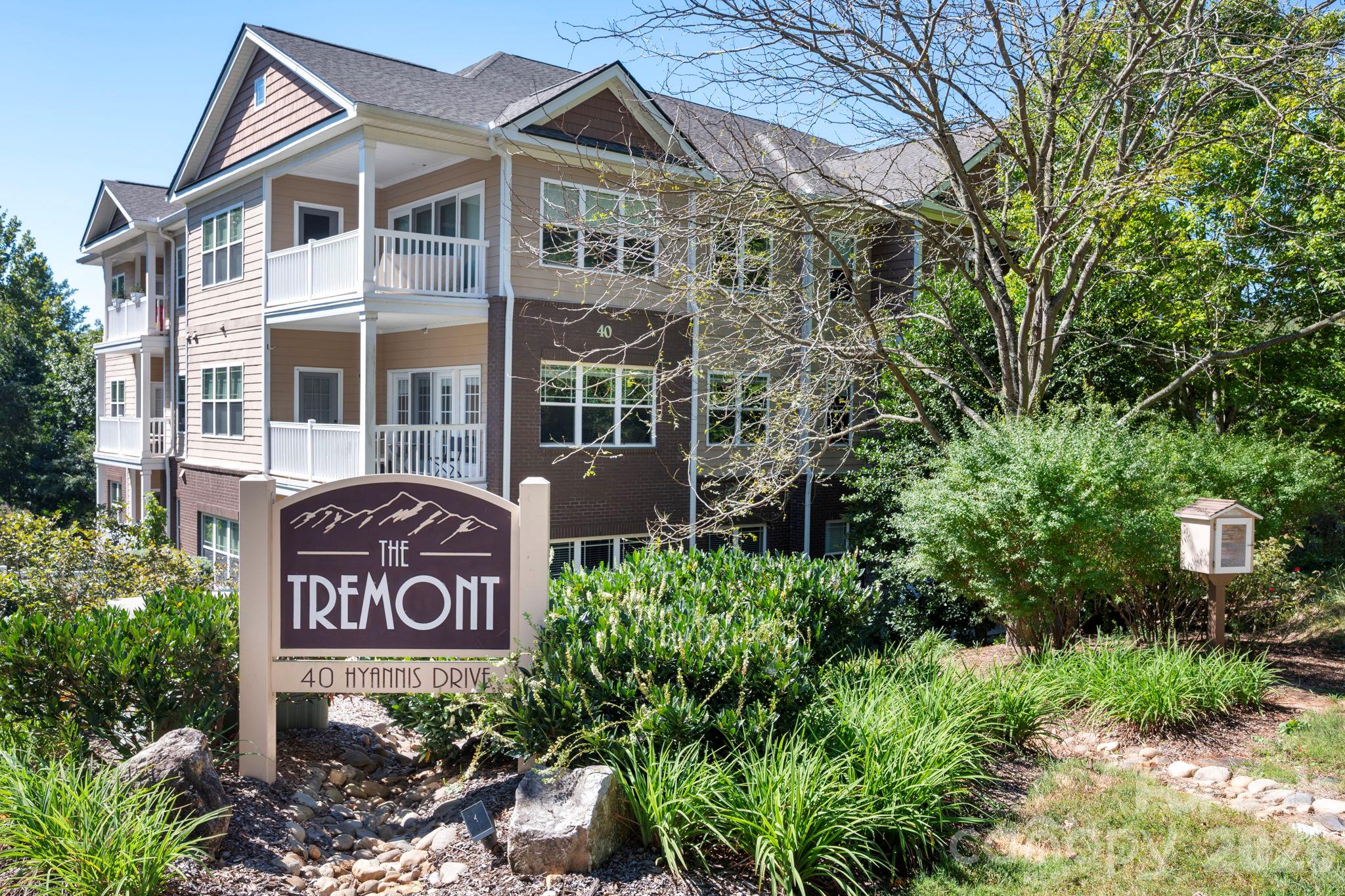 40 Hyannis Drive Unit: 203