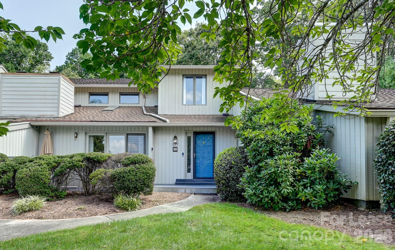 108 Cloverleaf Lane