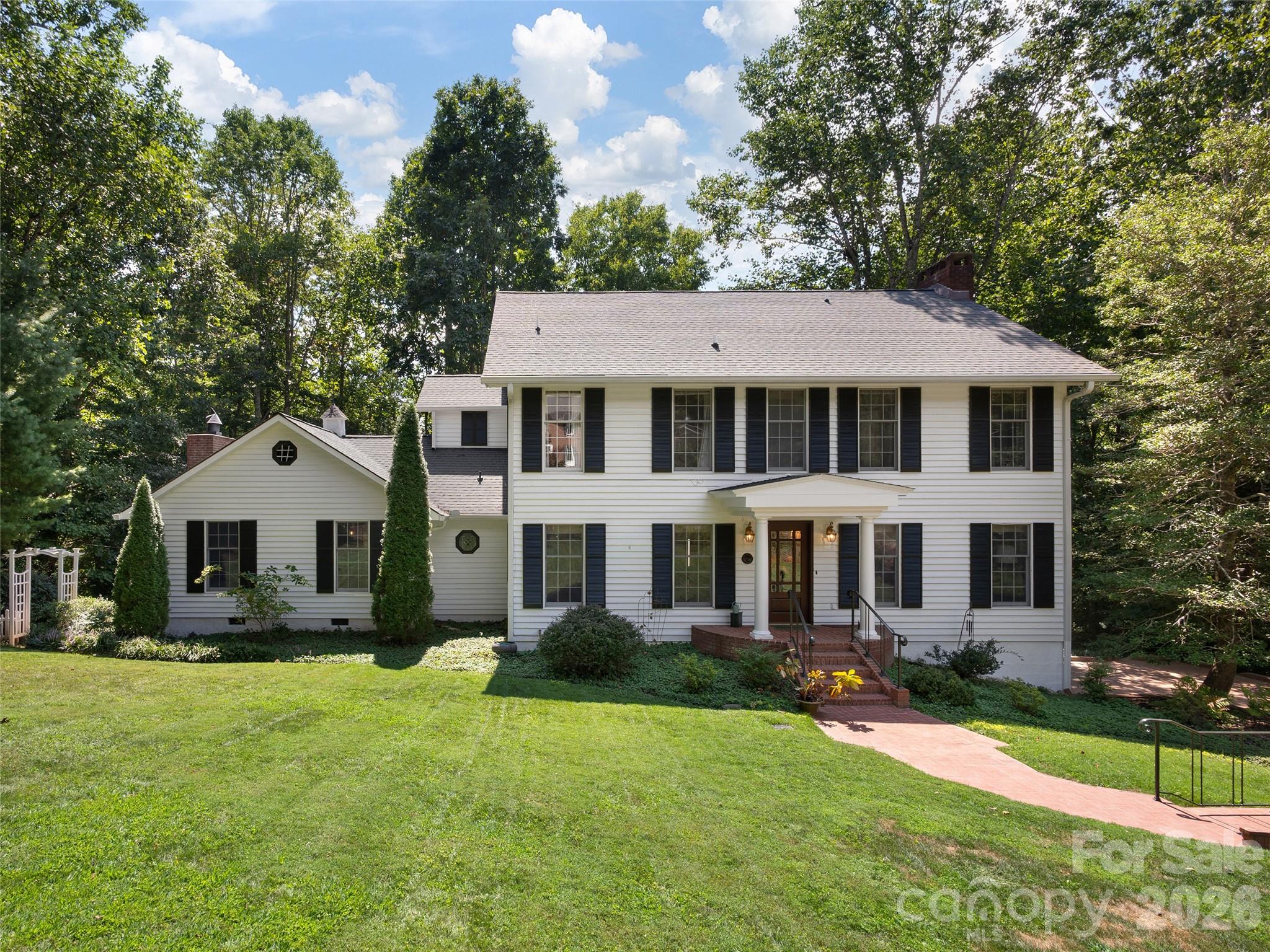 440 Sondley Woods Place