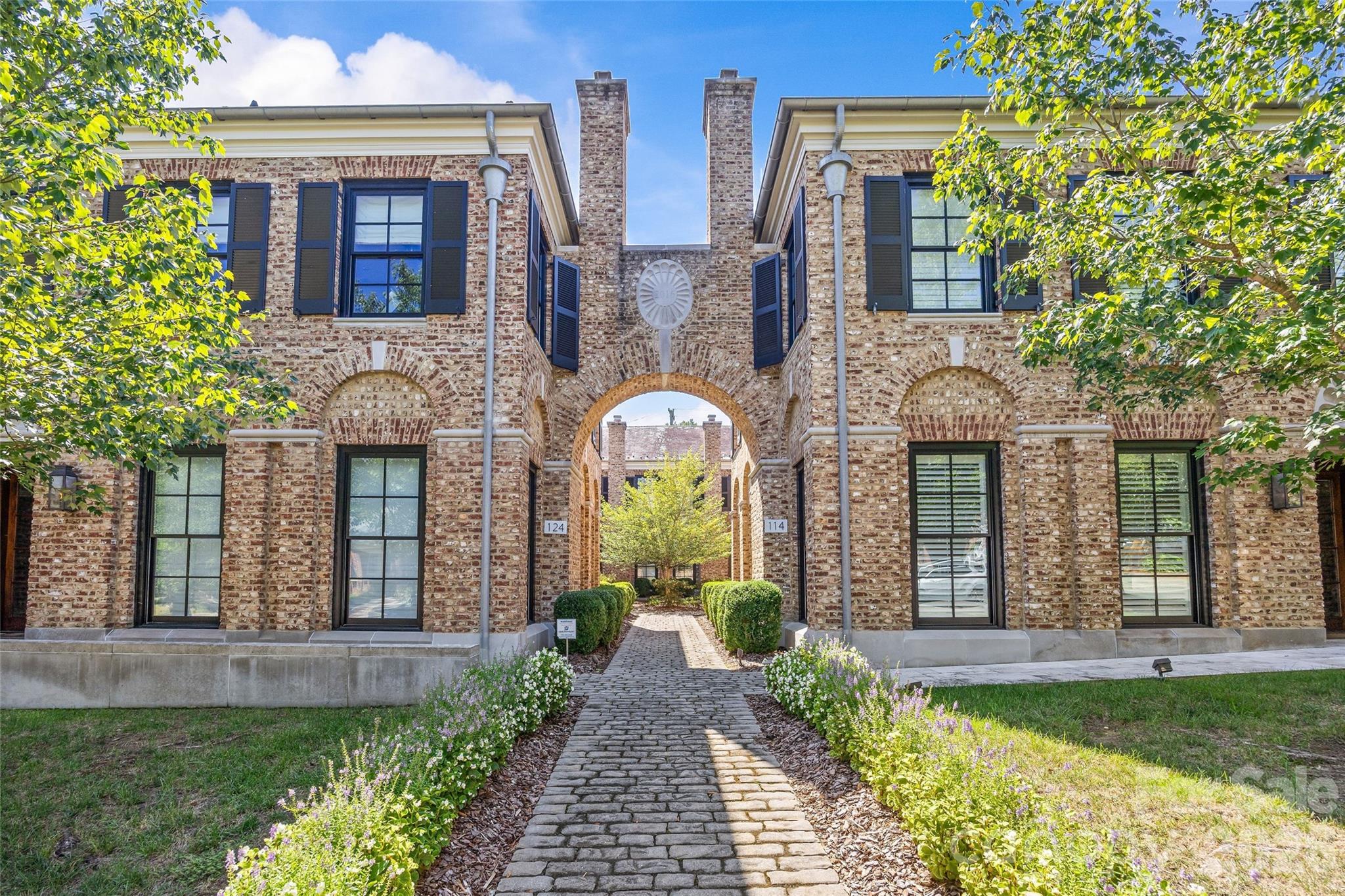 122 Cottage Place