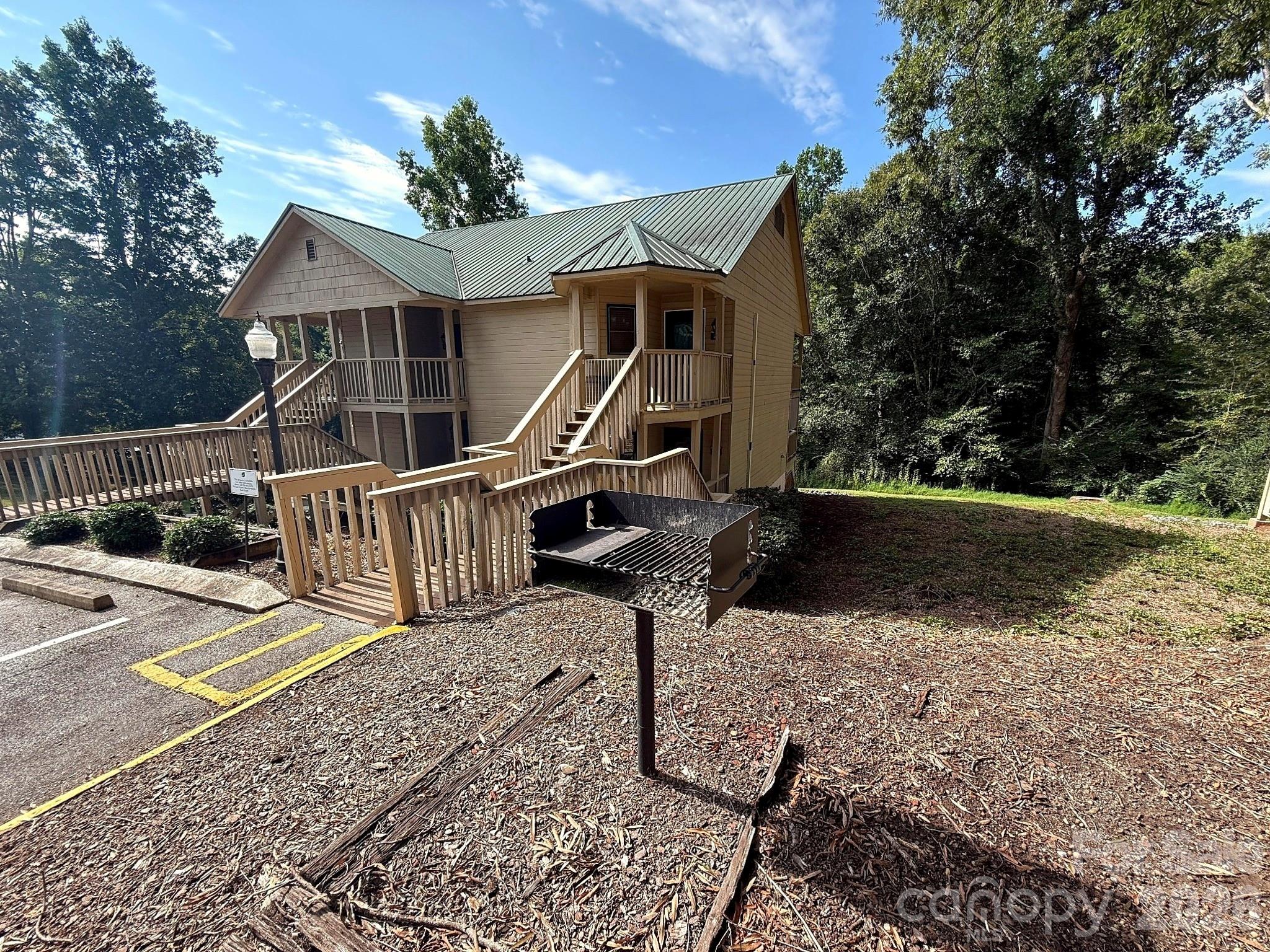 160 Whitney Boulevard Unit: 24