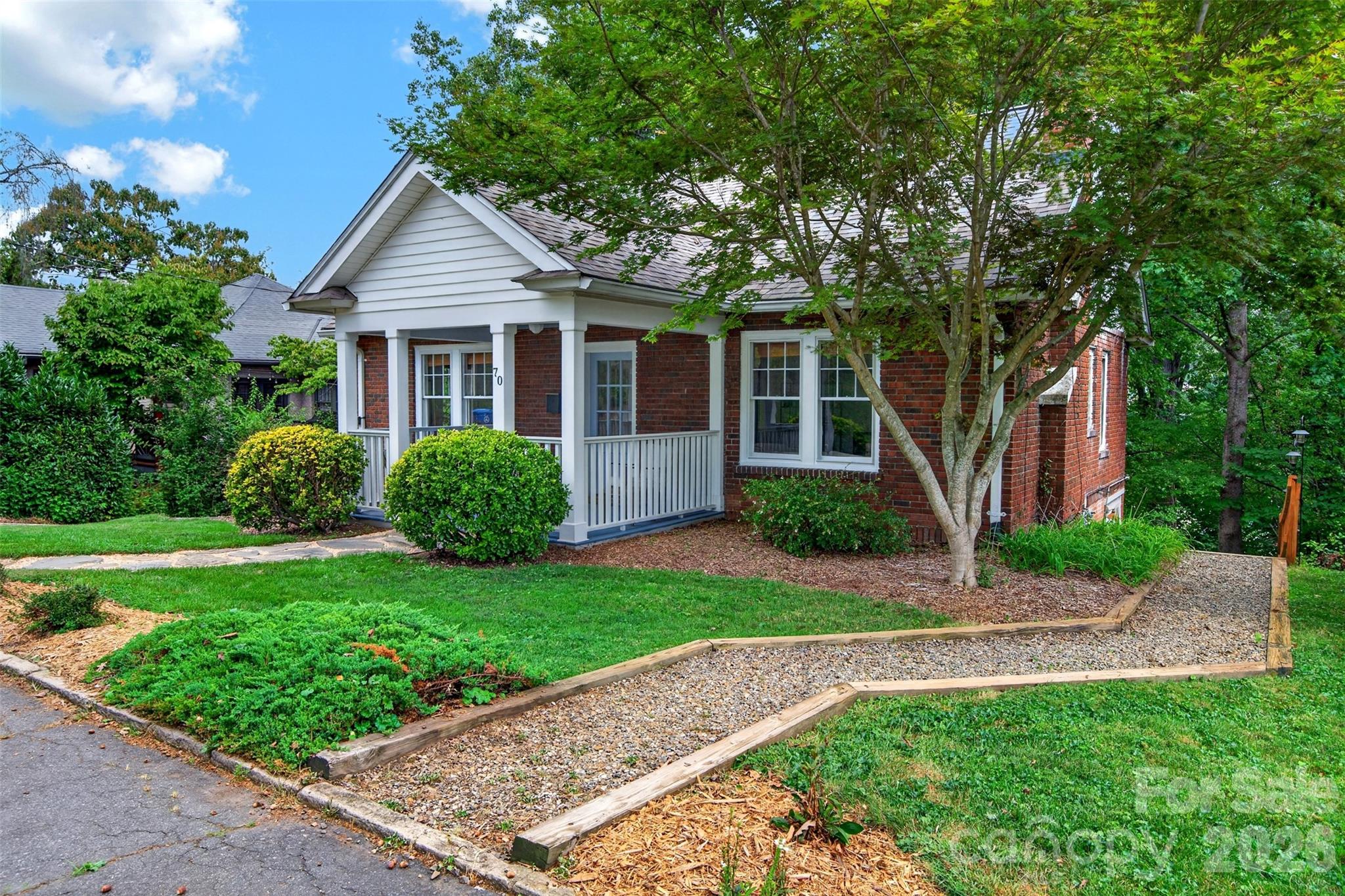 70 Saint Dunstans Circle