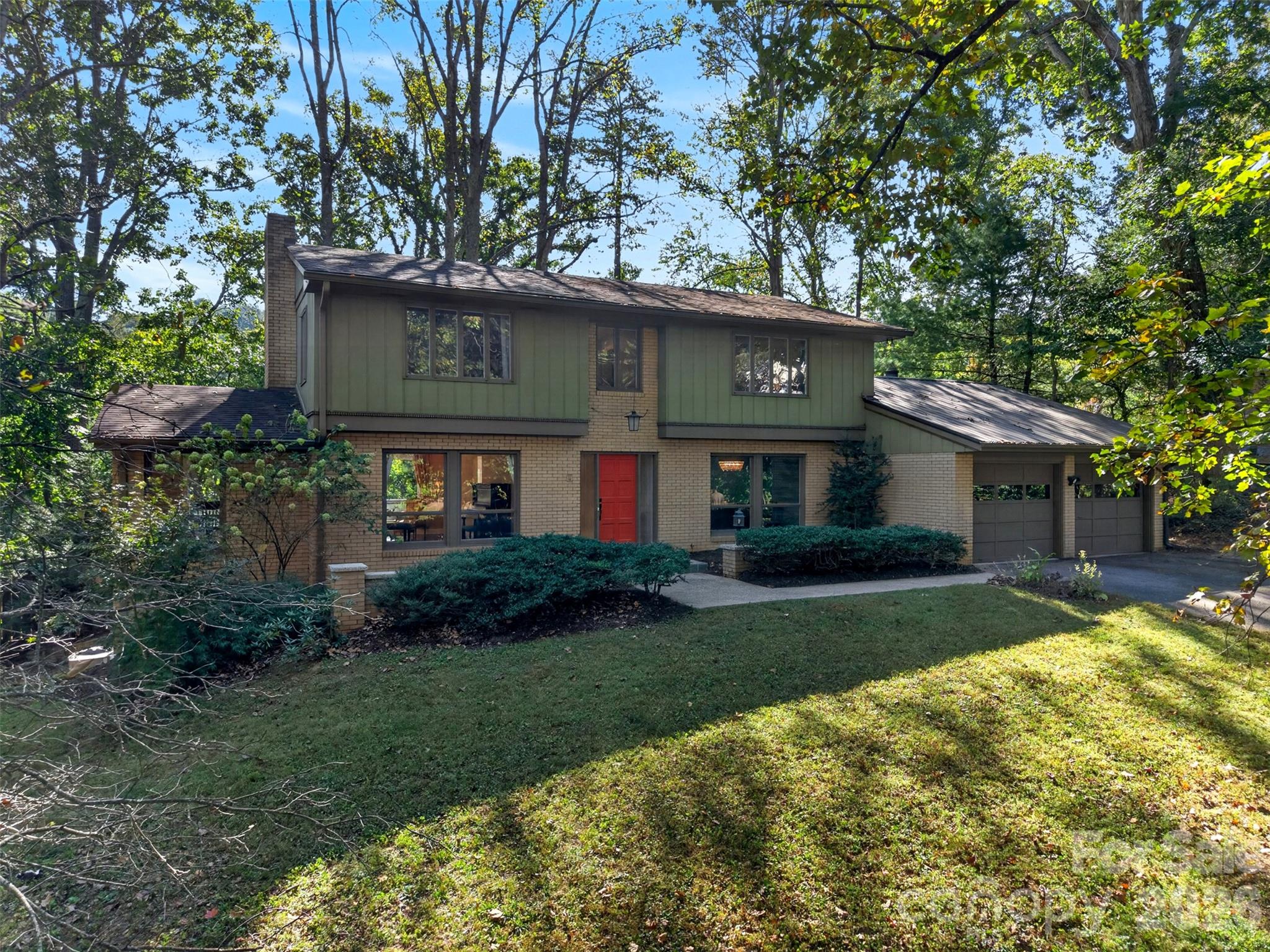14 Willow Road