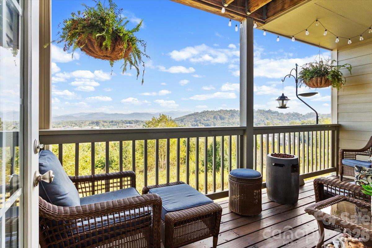 55 Rotunda Circle Unit: 1403