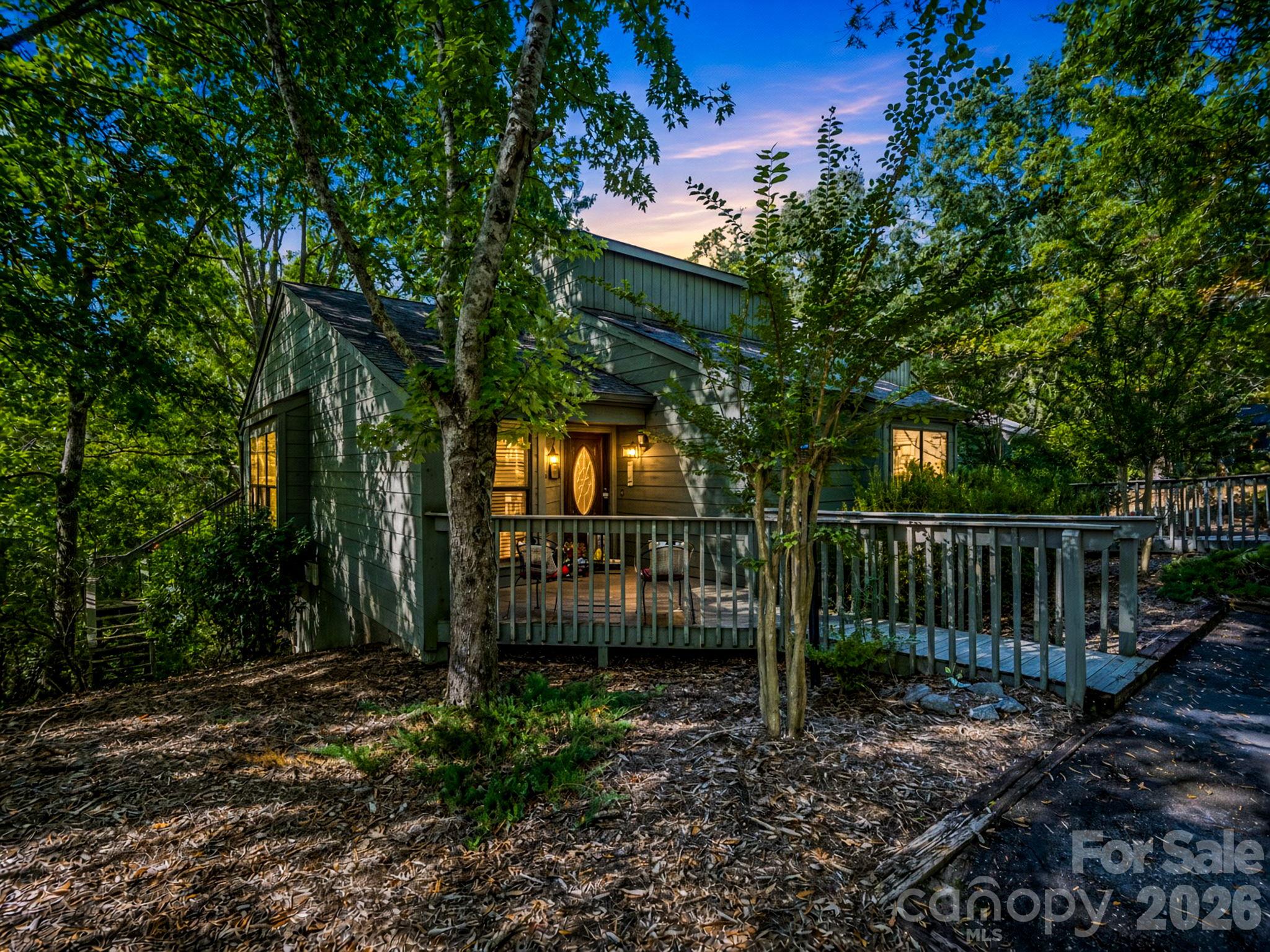 121 Quail Run Court Unit: 1629