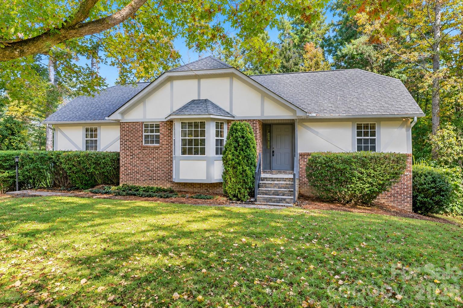 3111 Essex Path