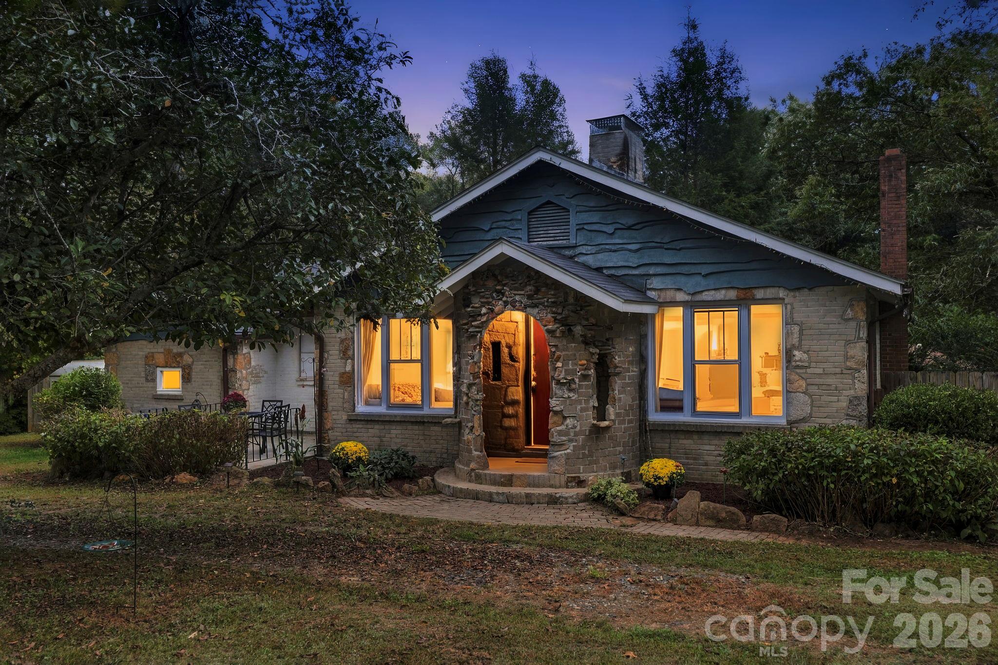 2004 Old South Carolina Avenue
