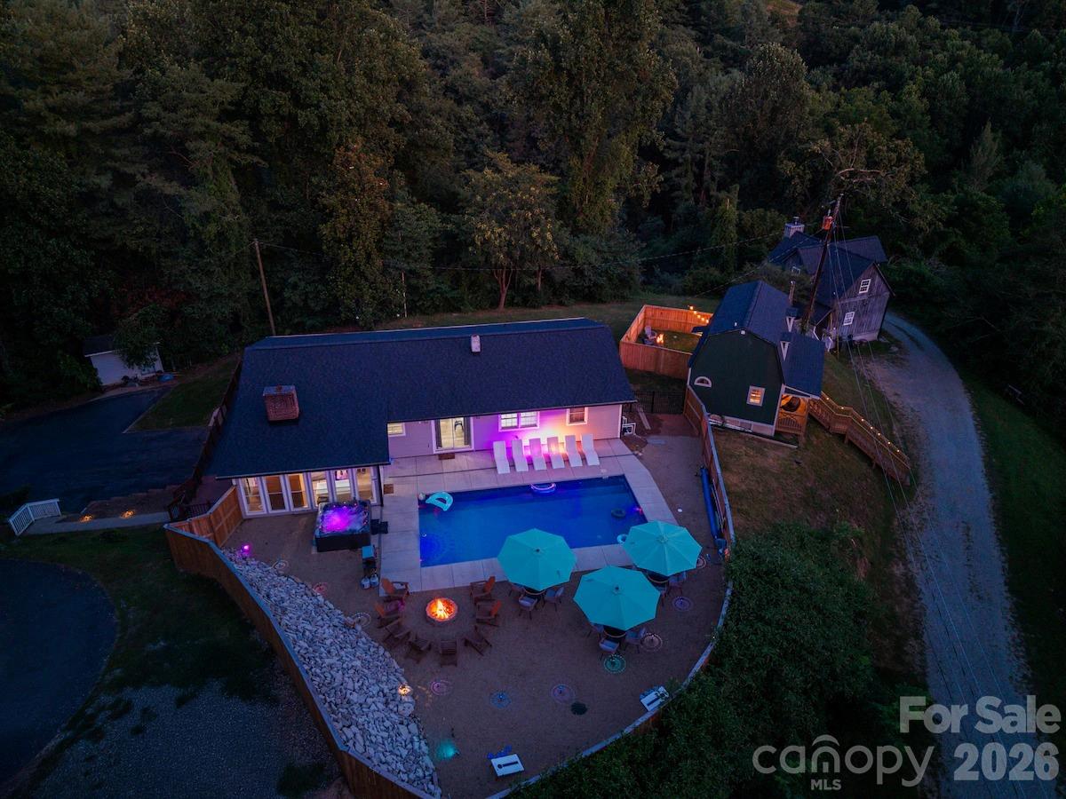 12,20 Collins Mountain Drive