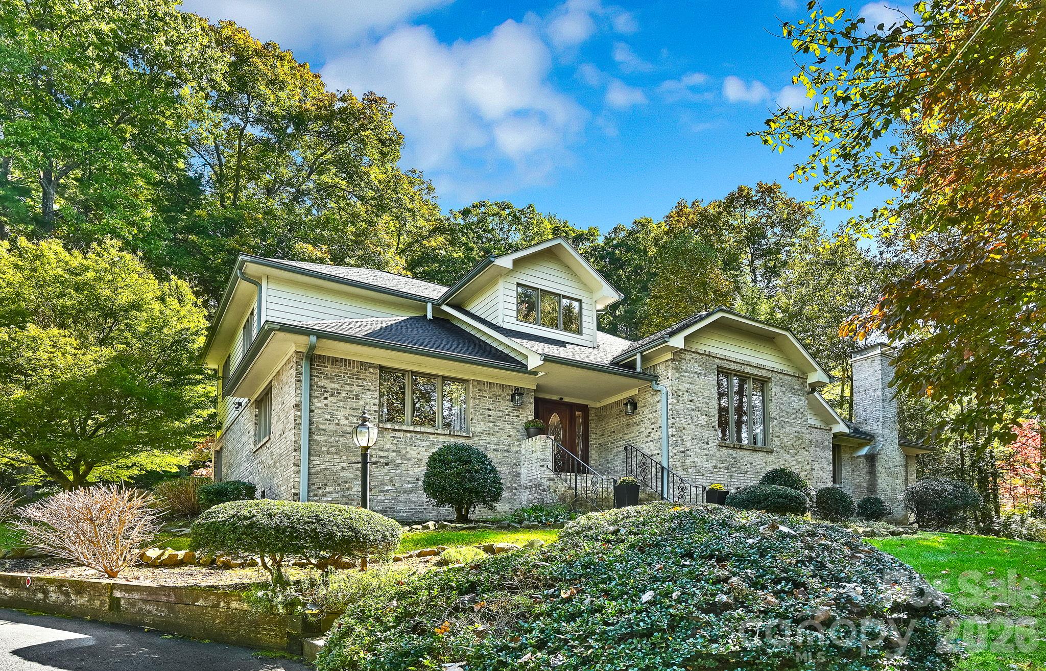 52 Oak Gate Drive Unit: LO48
