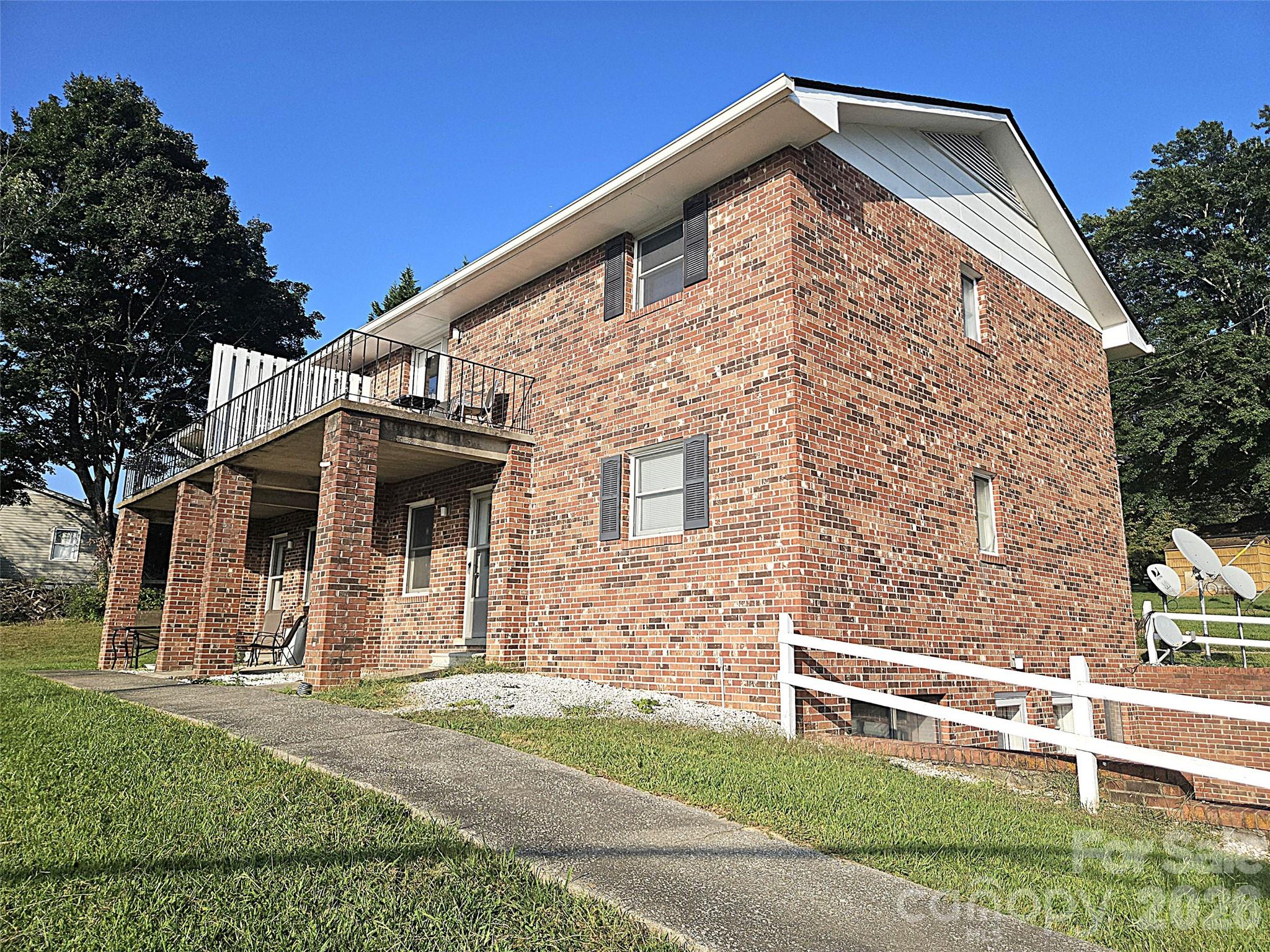 1906 Old Spartanburg Road