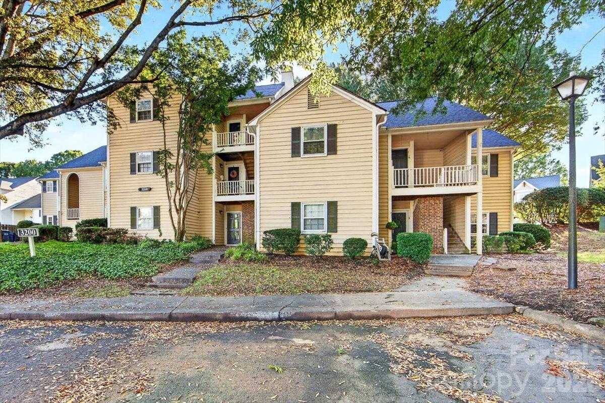 3200 Selwyn Farms Lane