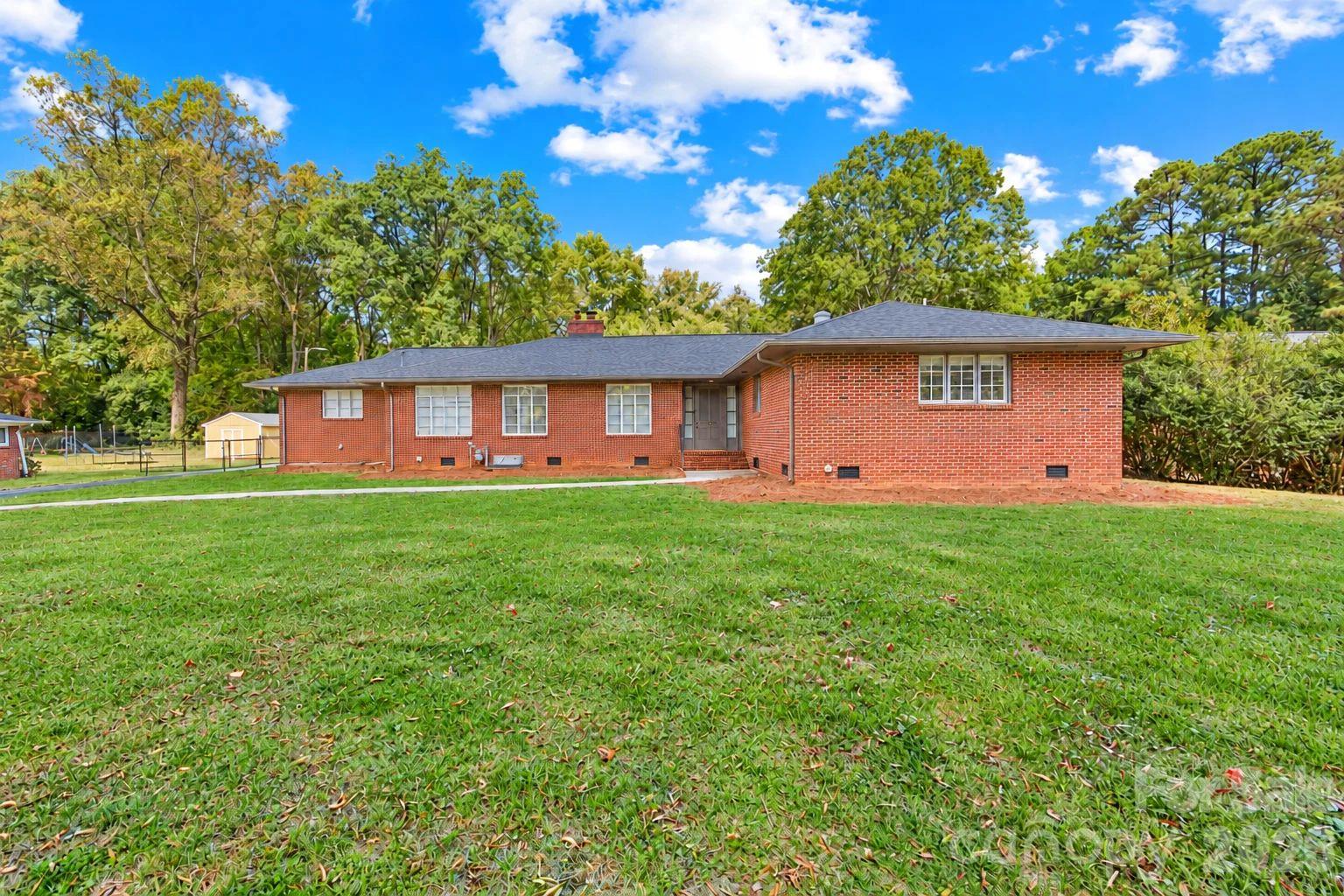 1920 Marlwood Circle