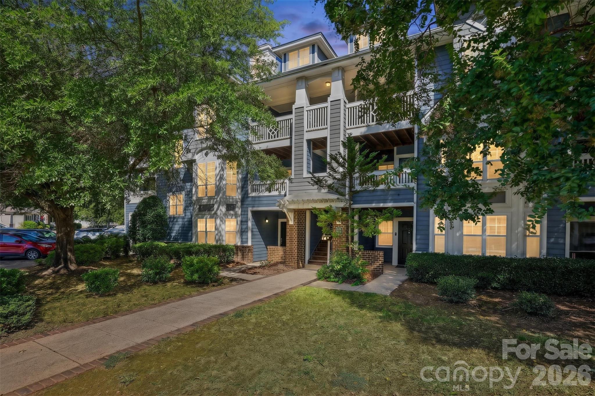 525 Olmsted Park Place Unit H