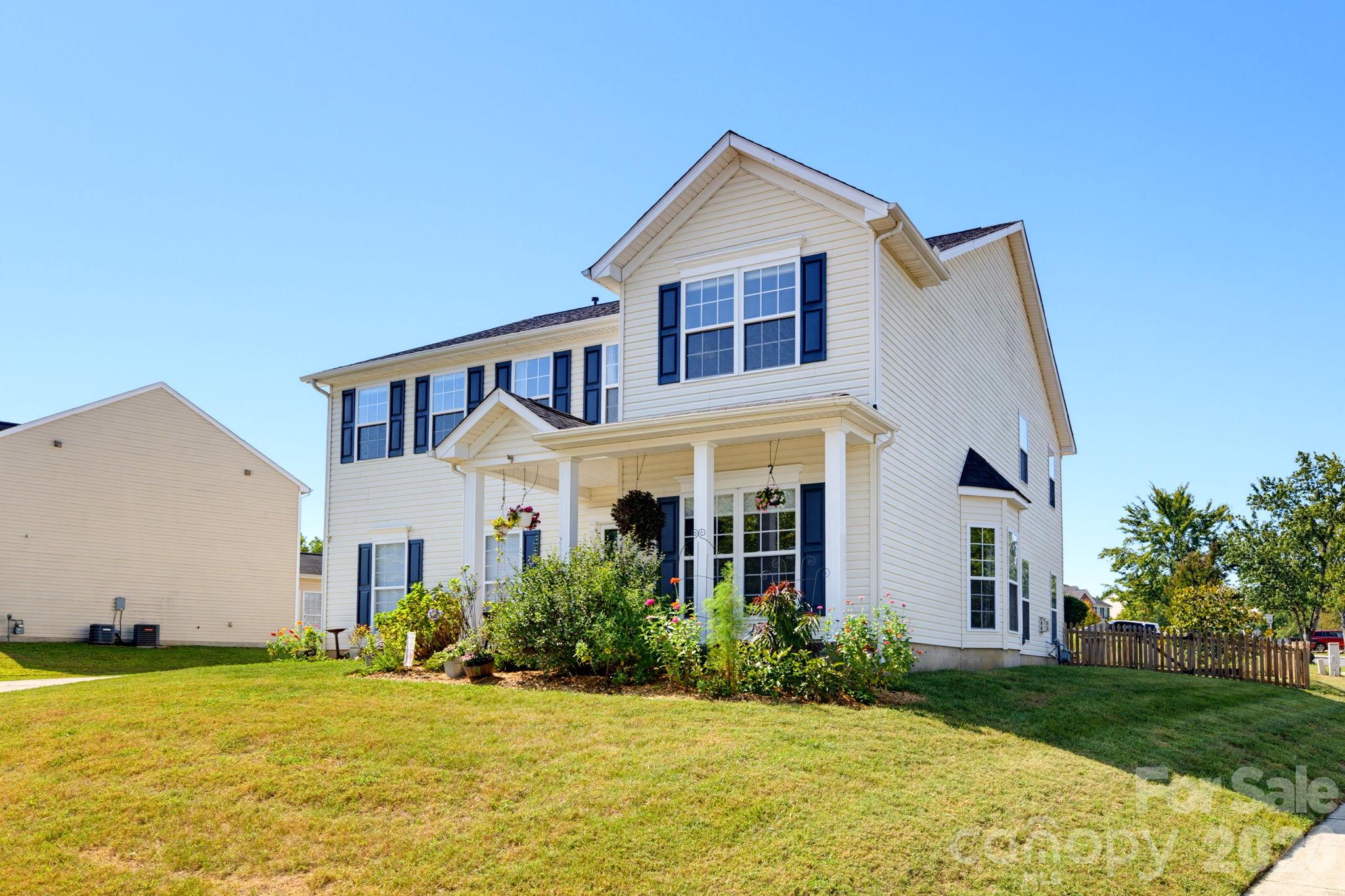 4425 Golden View Drive