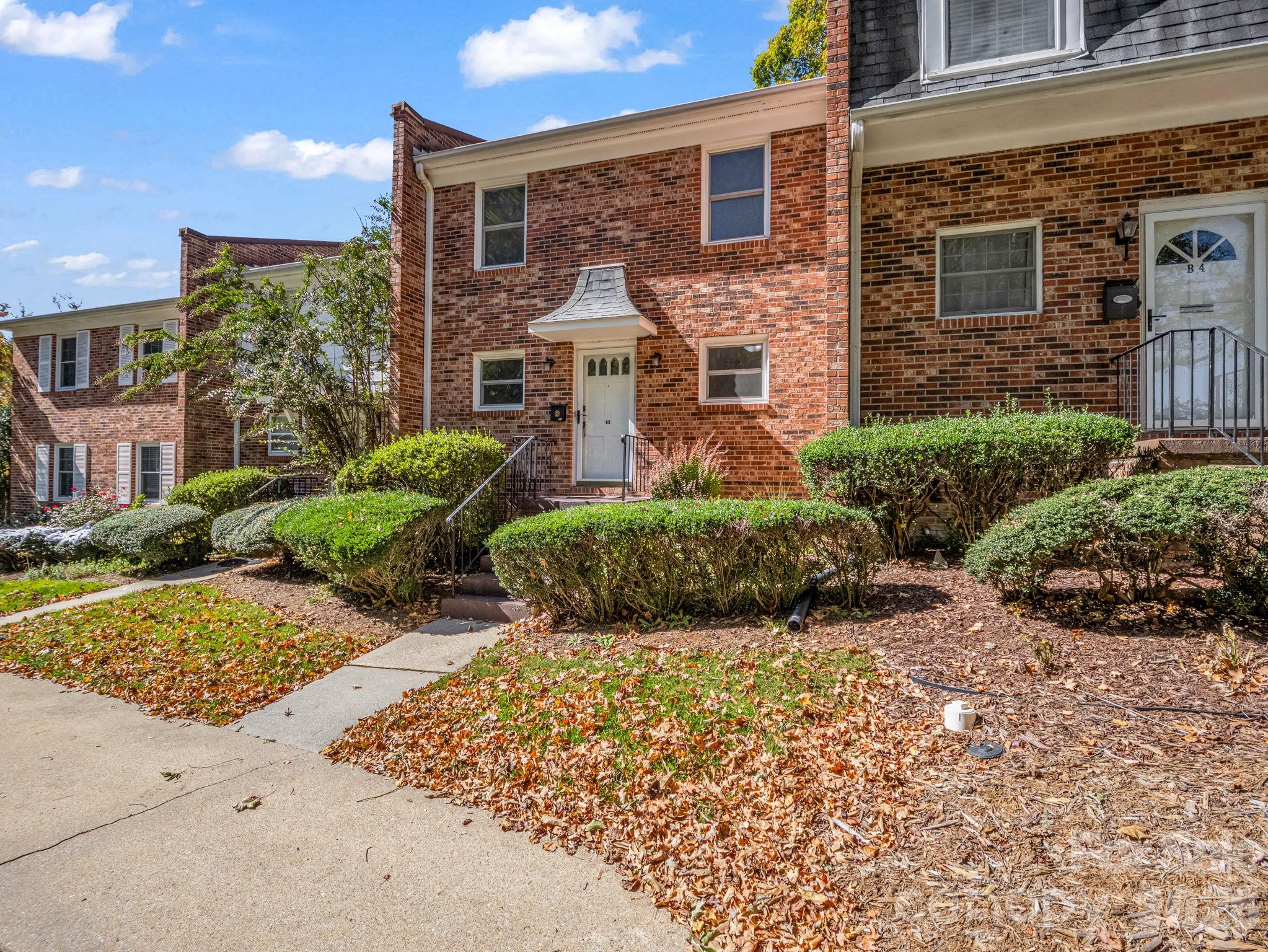 1409 Kensington Road Unit: B-3