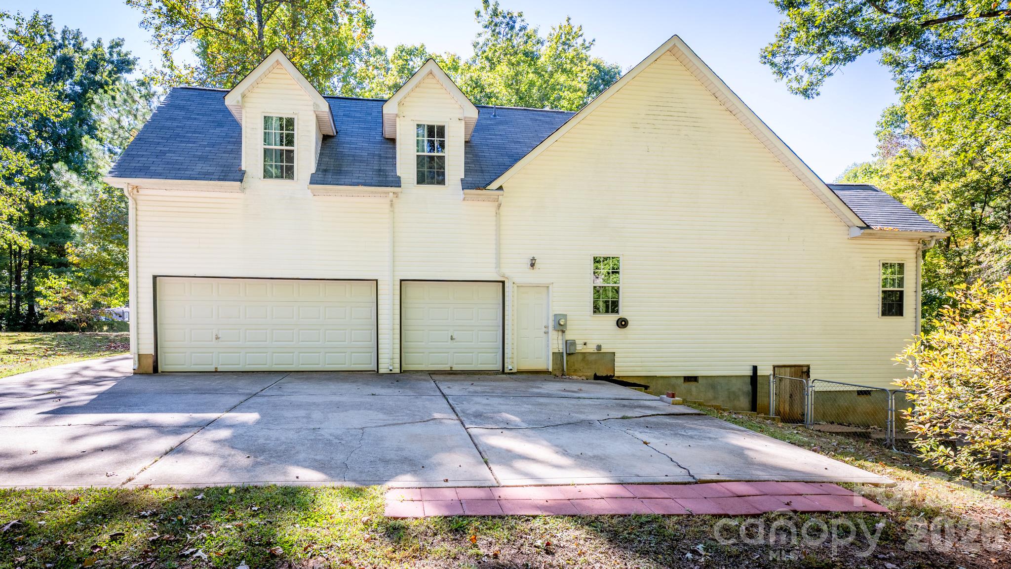 116 Grafton Place