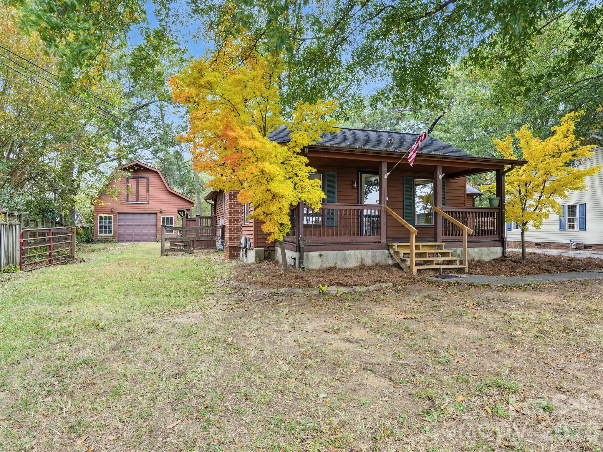 548 Sunnyside Drive SE
