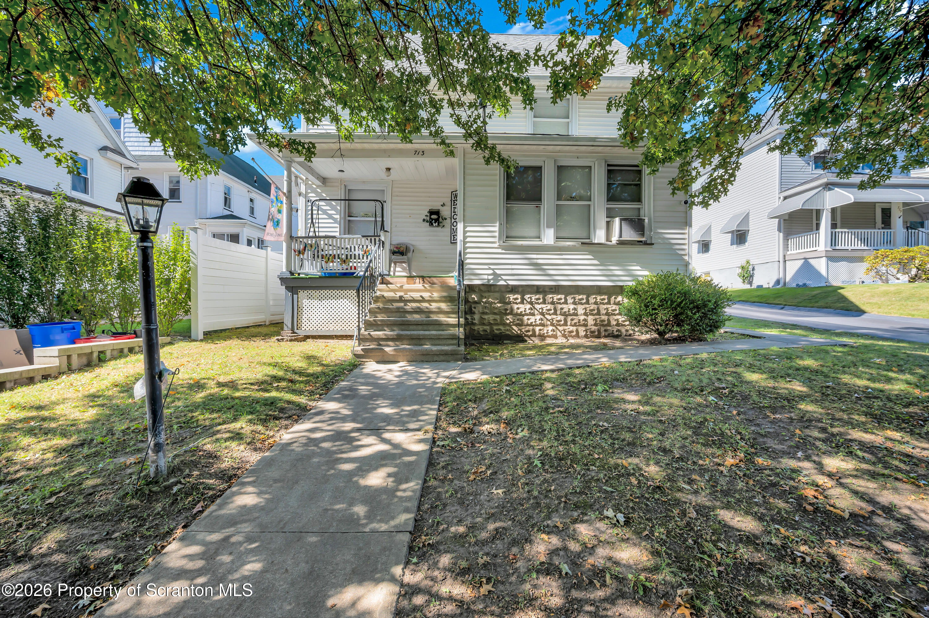 713 N Hyde Park Avenue