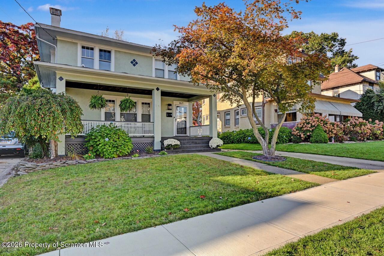 1621 Quincy Avenue