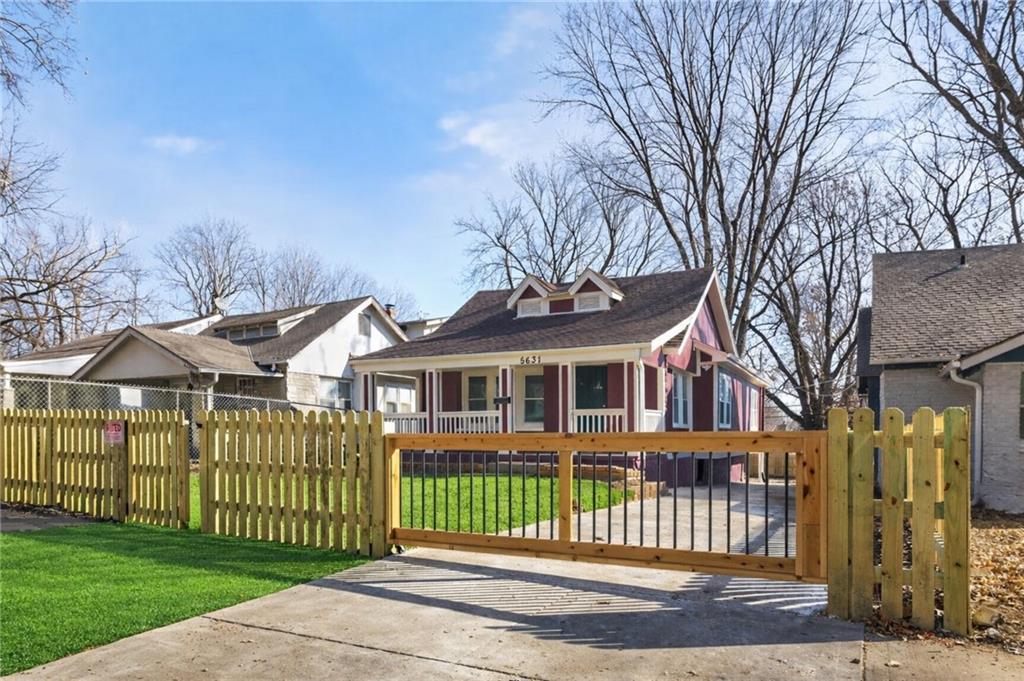 Property photo 1