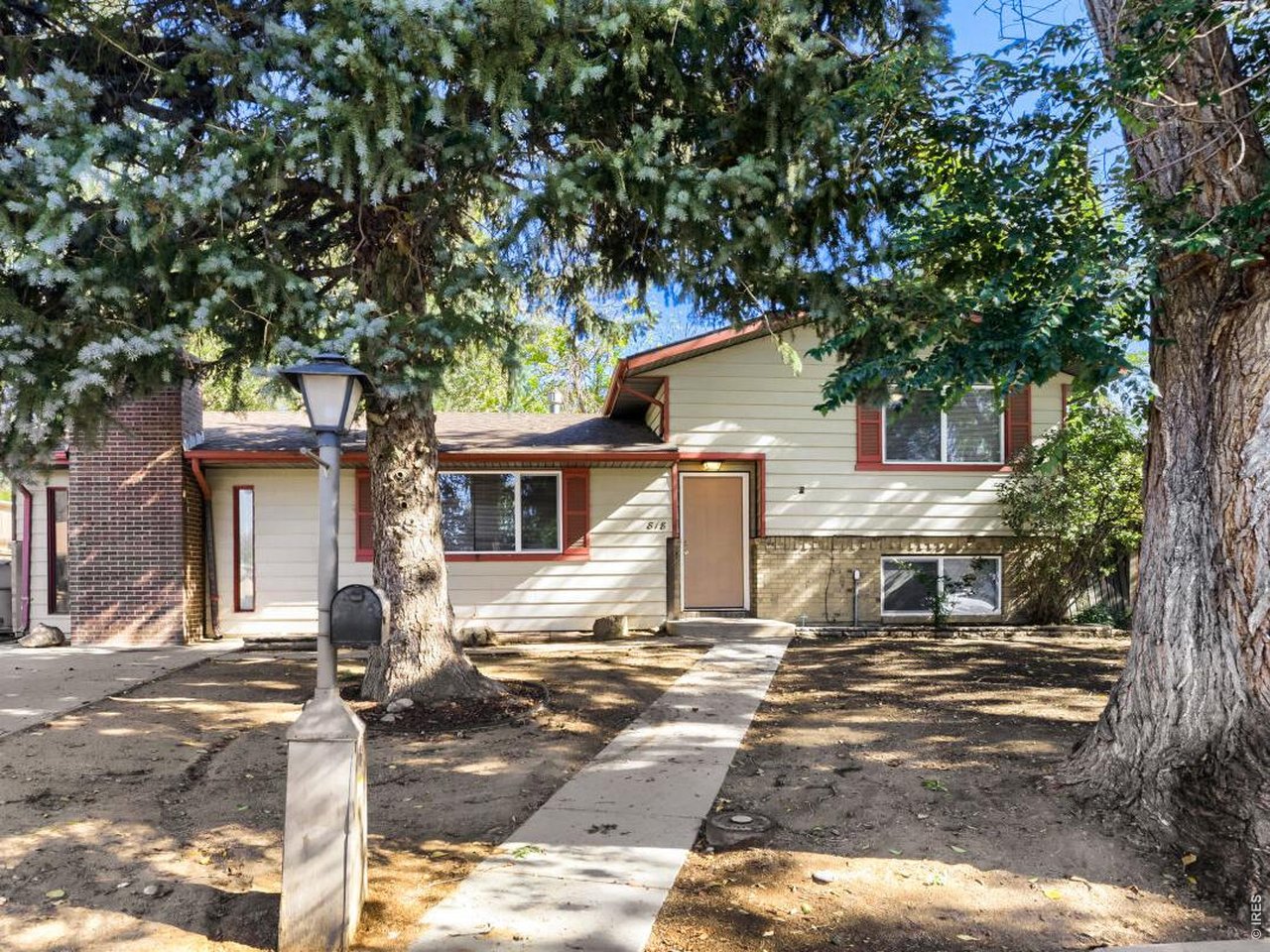 818 Hubbard Dr
