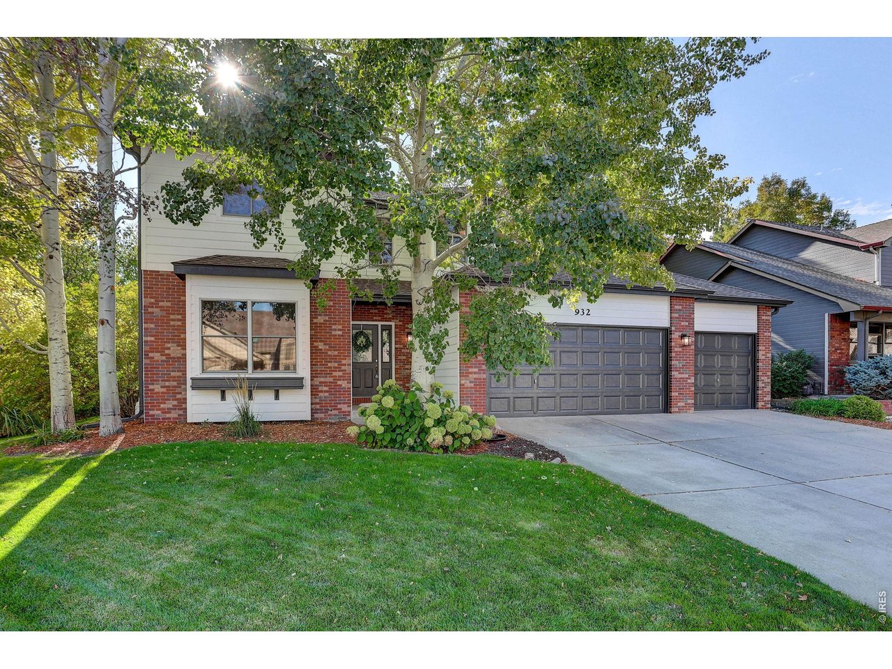 932 Alexandria Dr