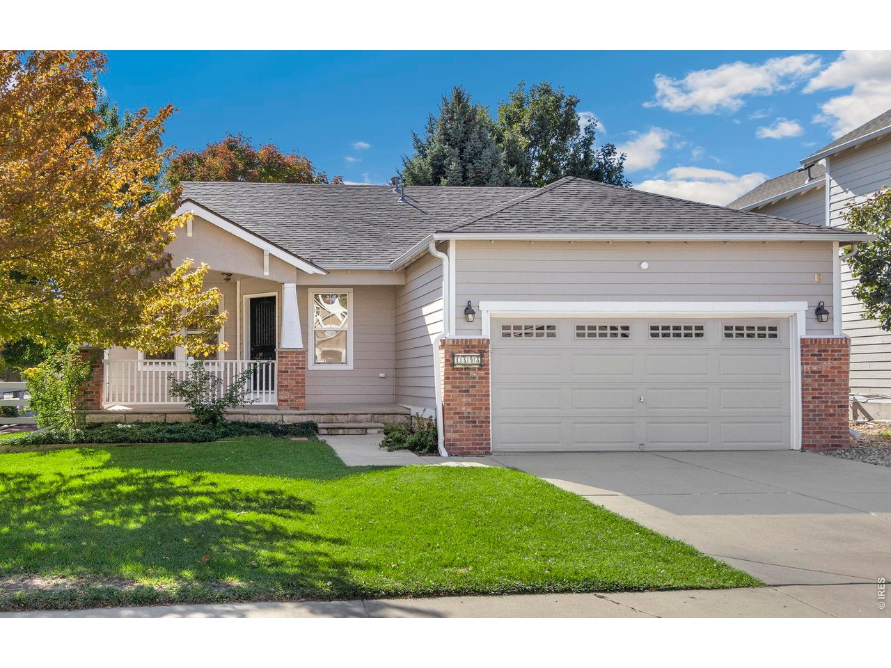 1398 Warbler St