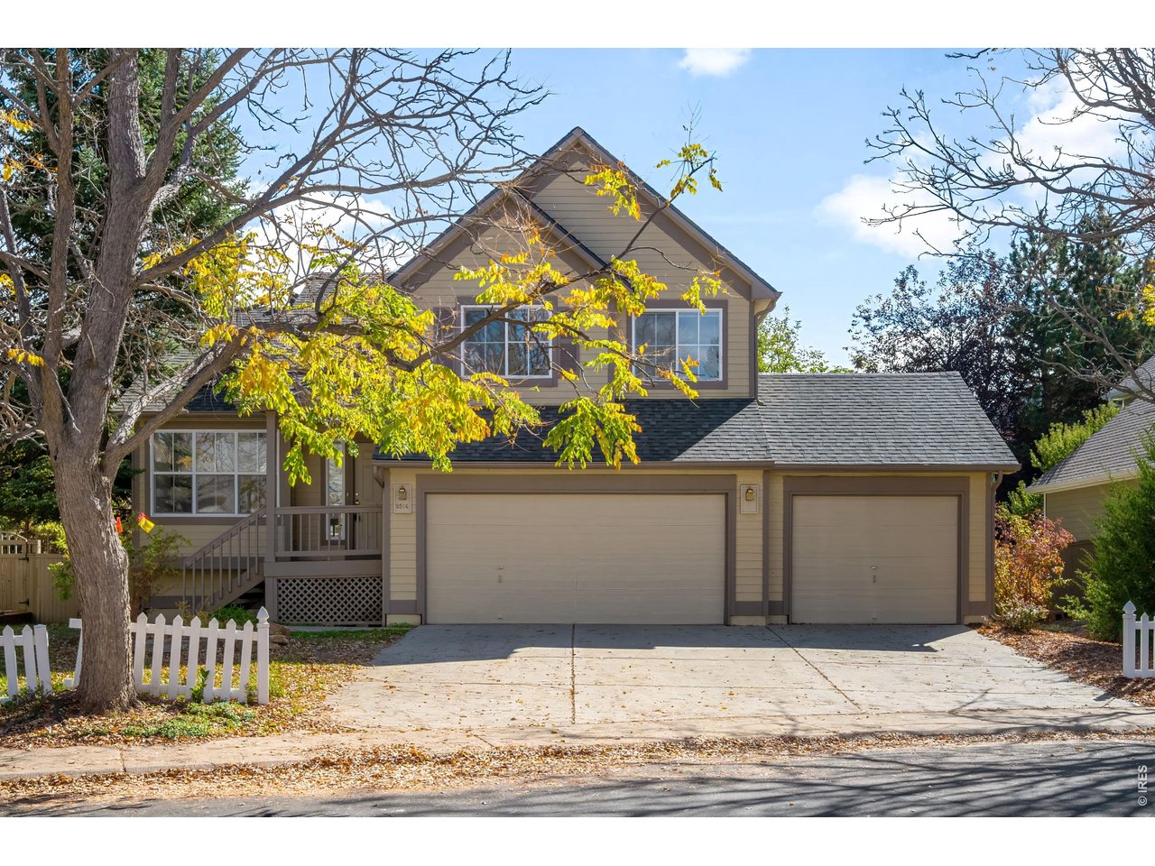 2514 Ravenwood Ln