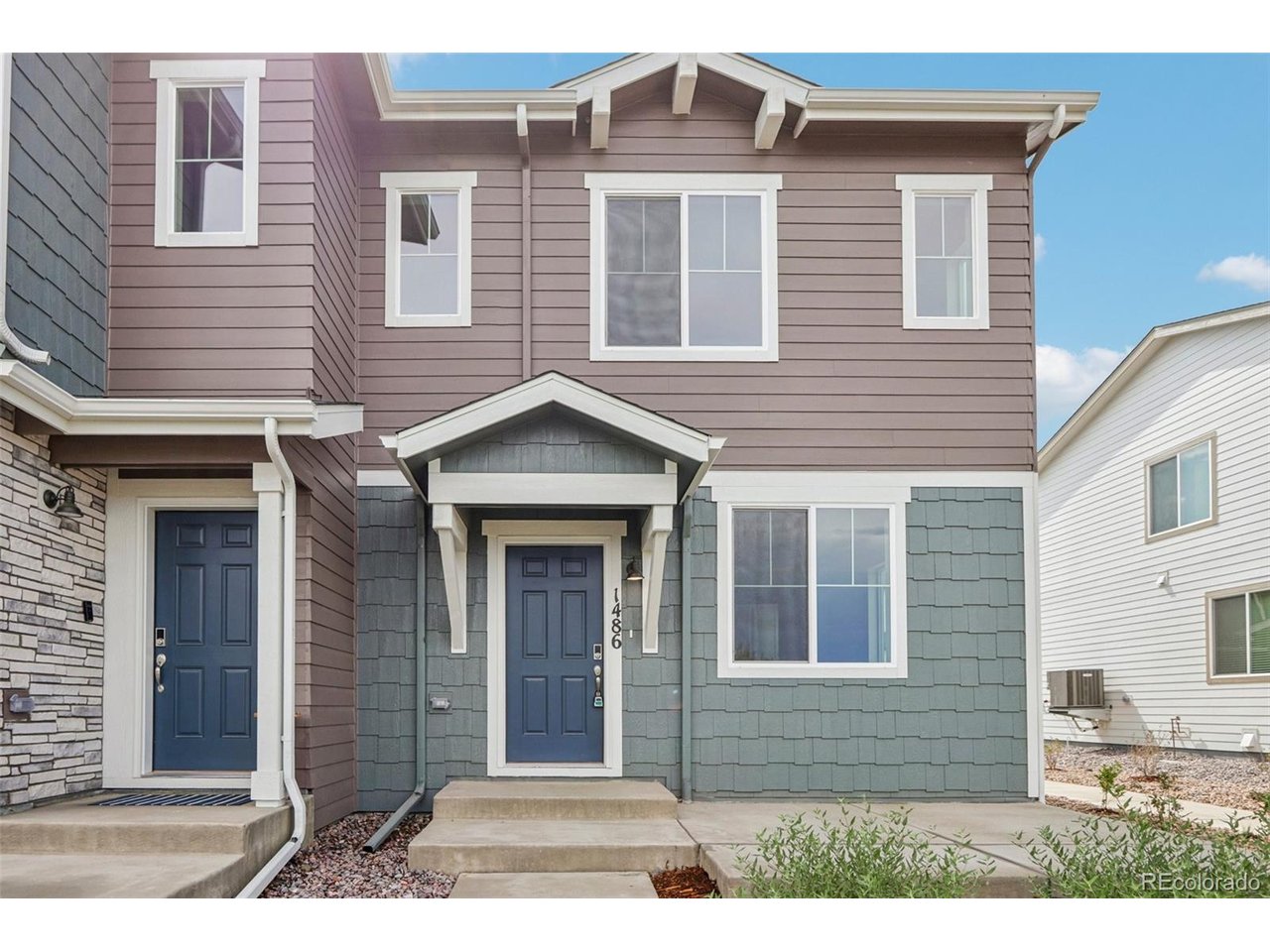 1486 Coral Pl