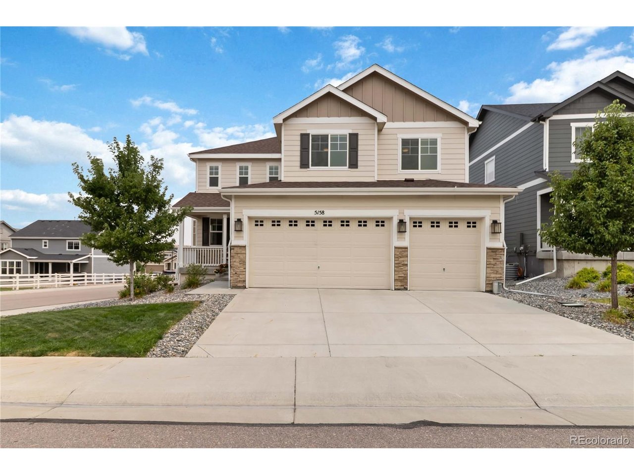 5158 Ditmars Ln