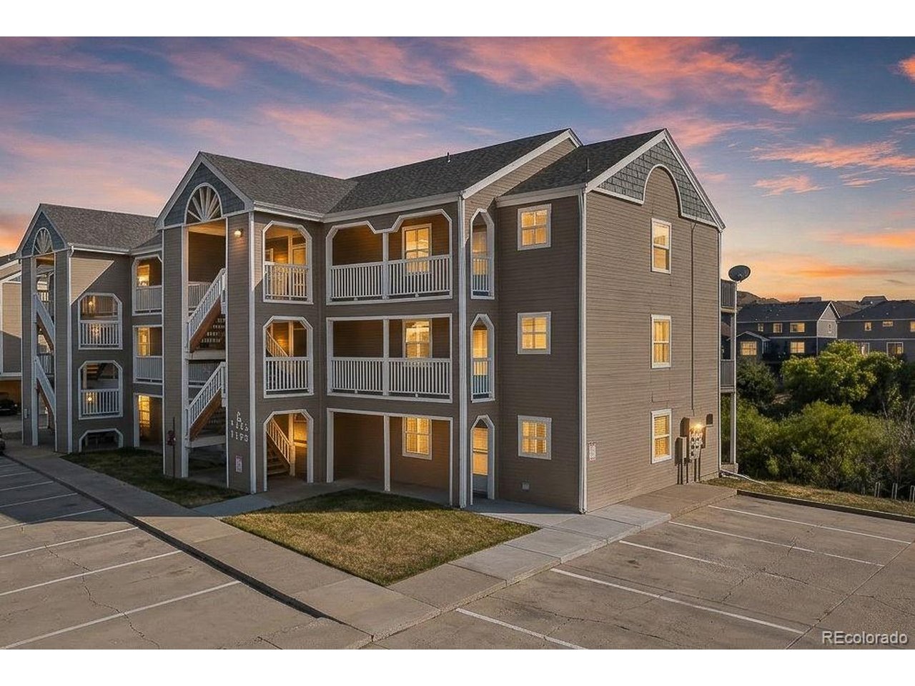 1141 S Gilbert St G-204