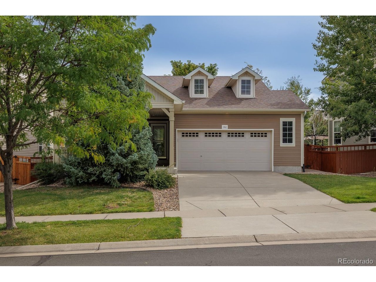 1942 Morningview Ln