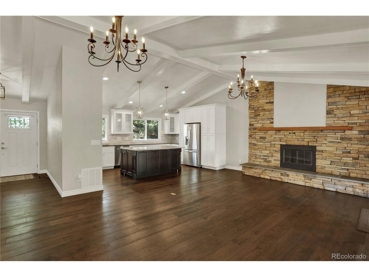 345 Johnson Dr