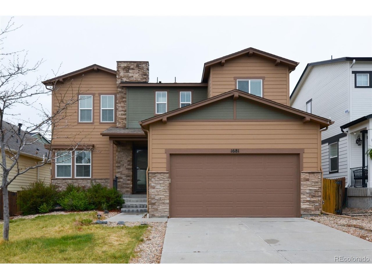 1681 Ghost Dance Cir