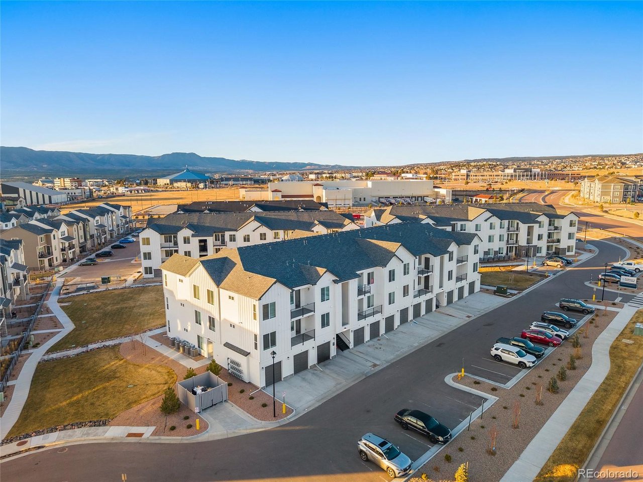 2232 Arikaree Hts 303