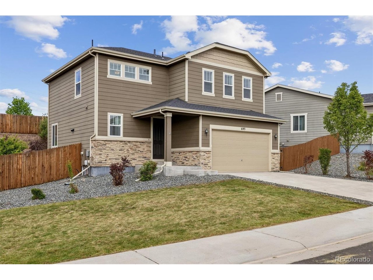 693 Blue Teal Dr