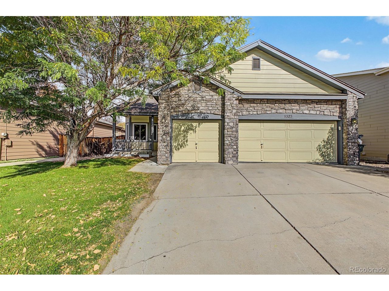 1323 W 111th Pl