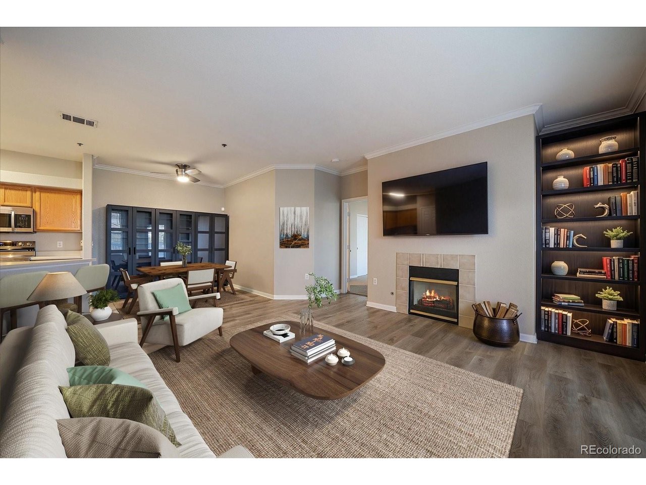 6017 Castlegate Dr F17