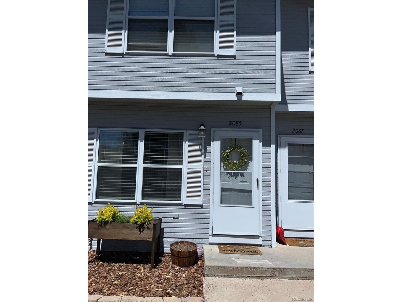 2085 Oakcrest Cir