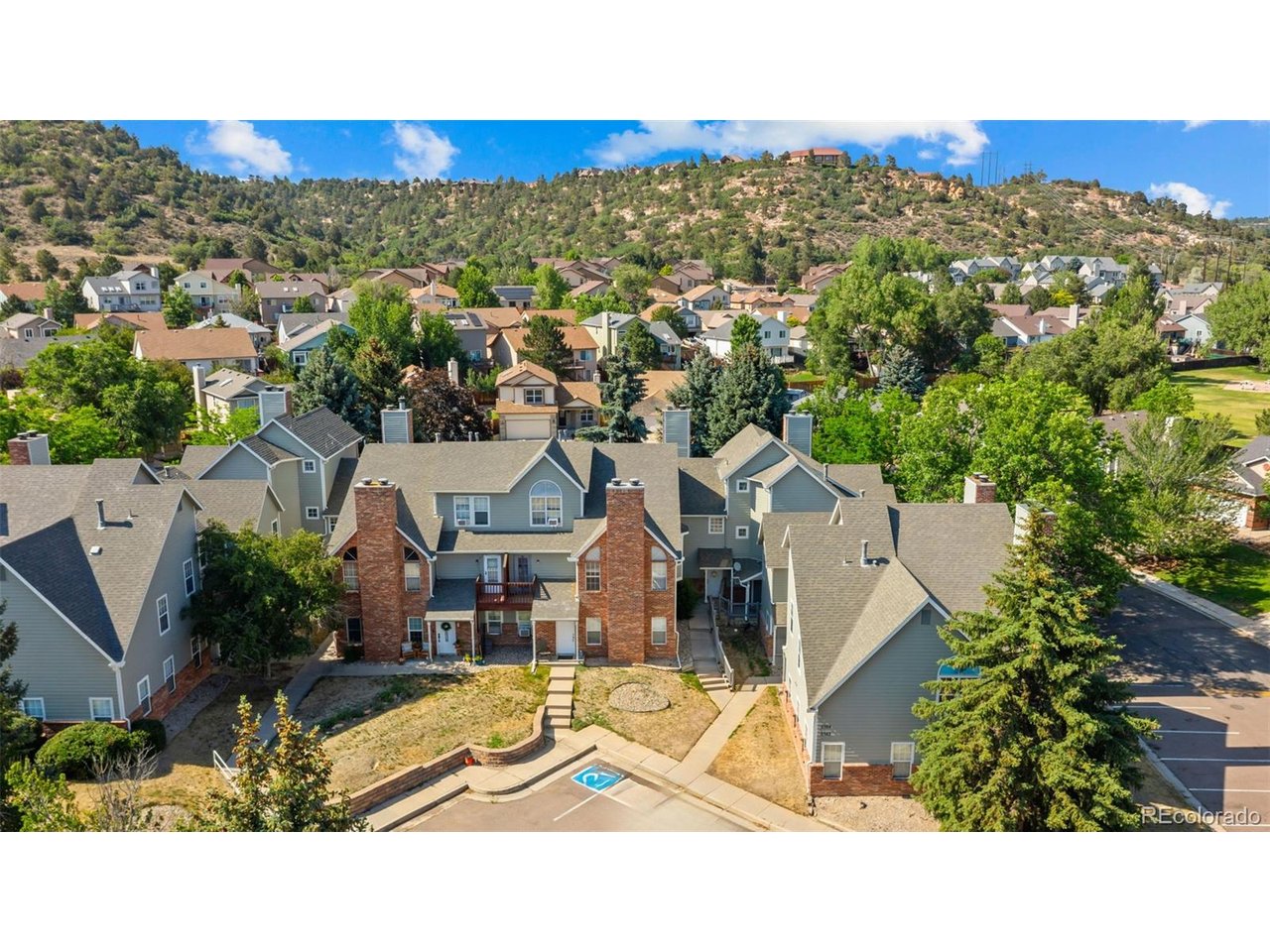 2338 Troy Ct