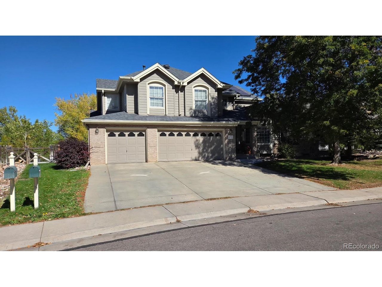 3432 W 109th Cir